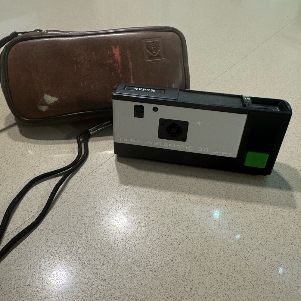 Kodak Instamatic 30 Camera with Brown Case